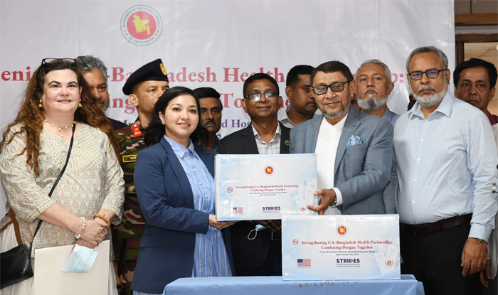 ডেঙ্গু মোকাবিলায় ৫ লাখ ডায়াগনস্টিক টেস্ট কিট দিয়েছে যুক্তরাষ্ট্র